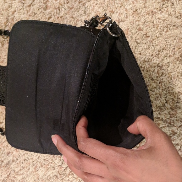 NWT THE LIMITED Black Snakeskin Crossbody! - Picture 3 of 3